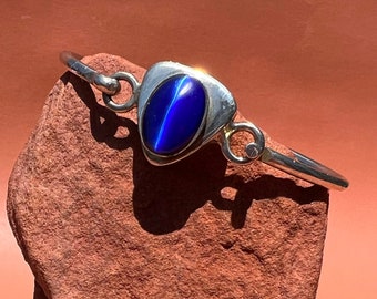 Taxco Sterling Blue Cat's Eye Bracelet