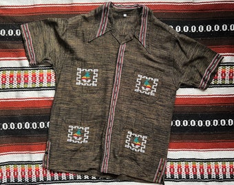 70s Guatemalan Quetzal Embroidered Button Down Shirt Short Sleeve Size XL