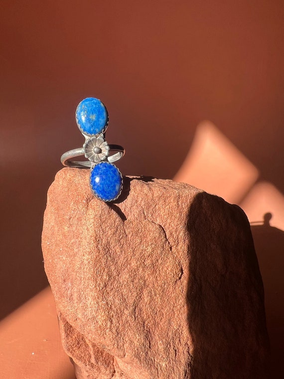 Native American Double Lapis Ring with Blossom Det