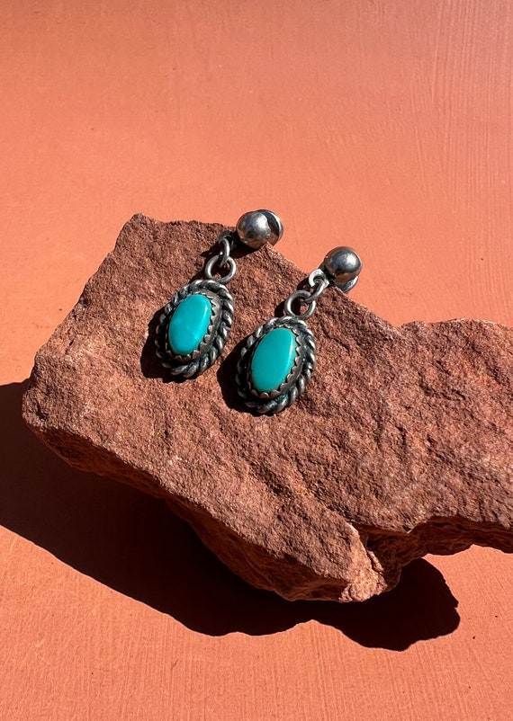 Native American Turquoise Rope Dangle Earrings - image 5