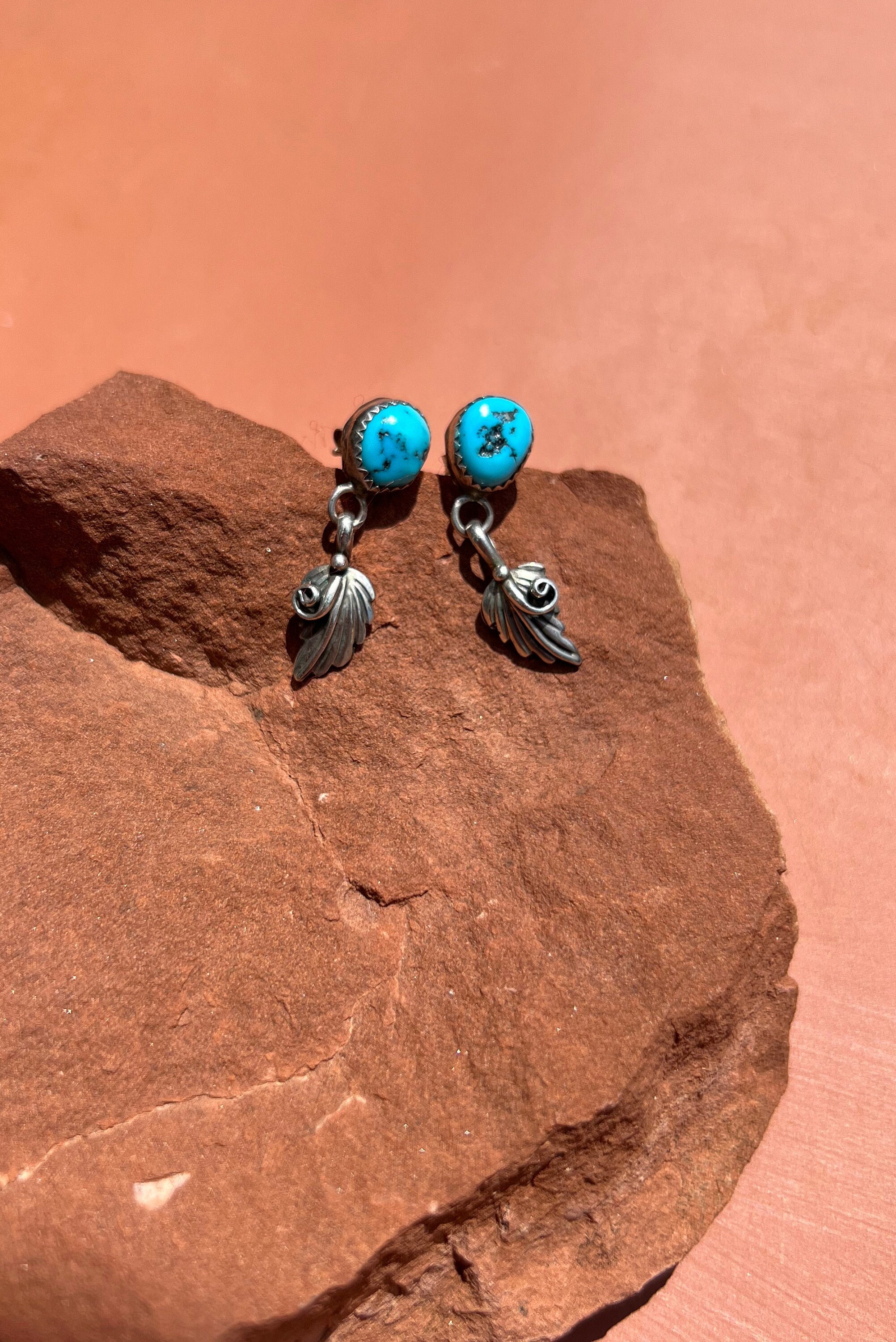 Domed Aqua Blue Vintage Navajo Native American Jewelry Silver Bracelet Domed Aqua Blue Vintage Navajo Native American Jewelry Silver Bracelet