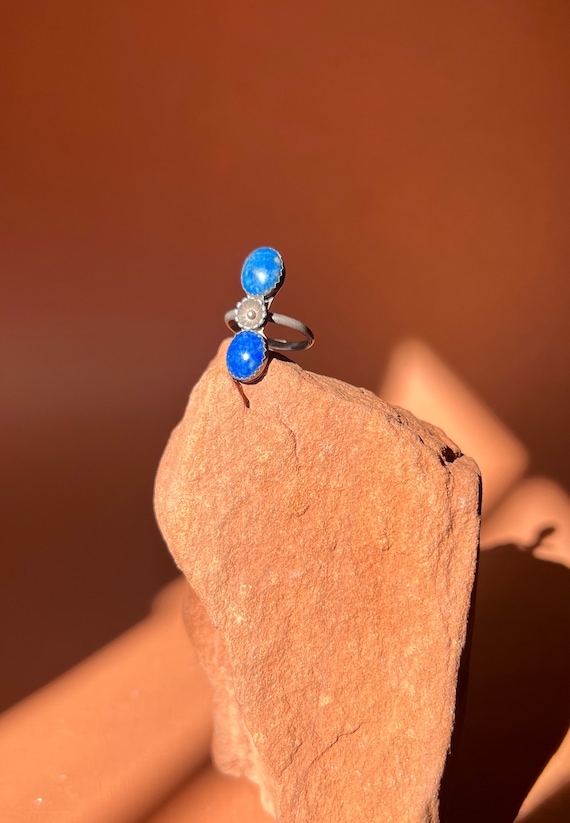 Native American Double Lapis Ring with Blossom De… - image 3