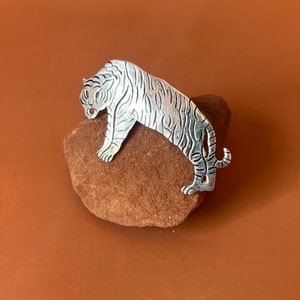 Taxco Sterling Tiger Pin Mexican Silver Tiger Brooch image 3