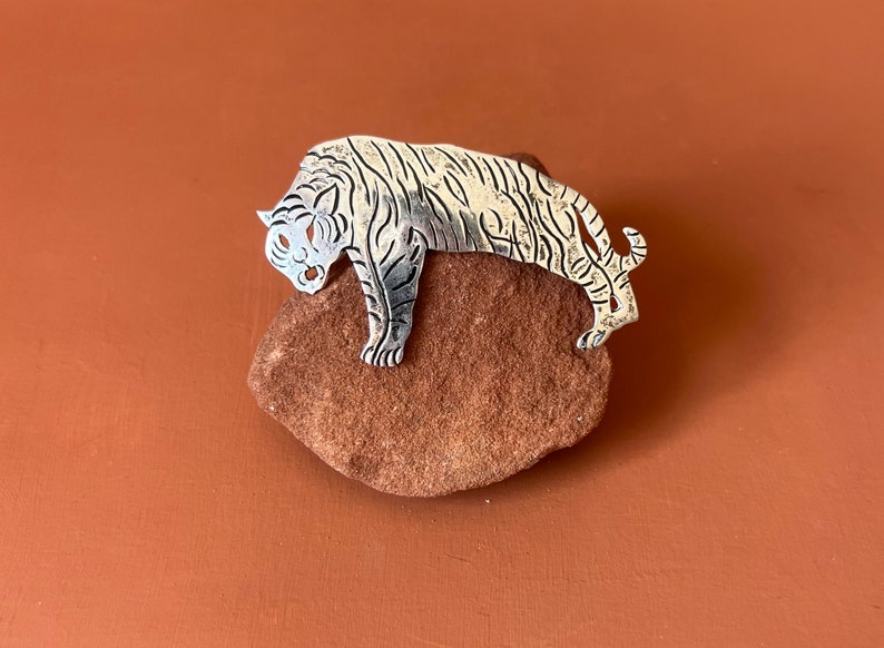 Taxco Sterling Tiger Pin Mexican Silver Tiger Brooch image 2