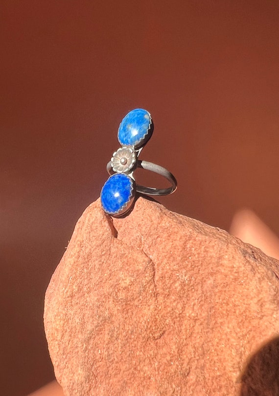 Native American Double Lapis Ring with Blossom De… - image 4