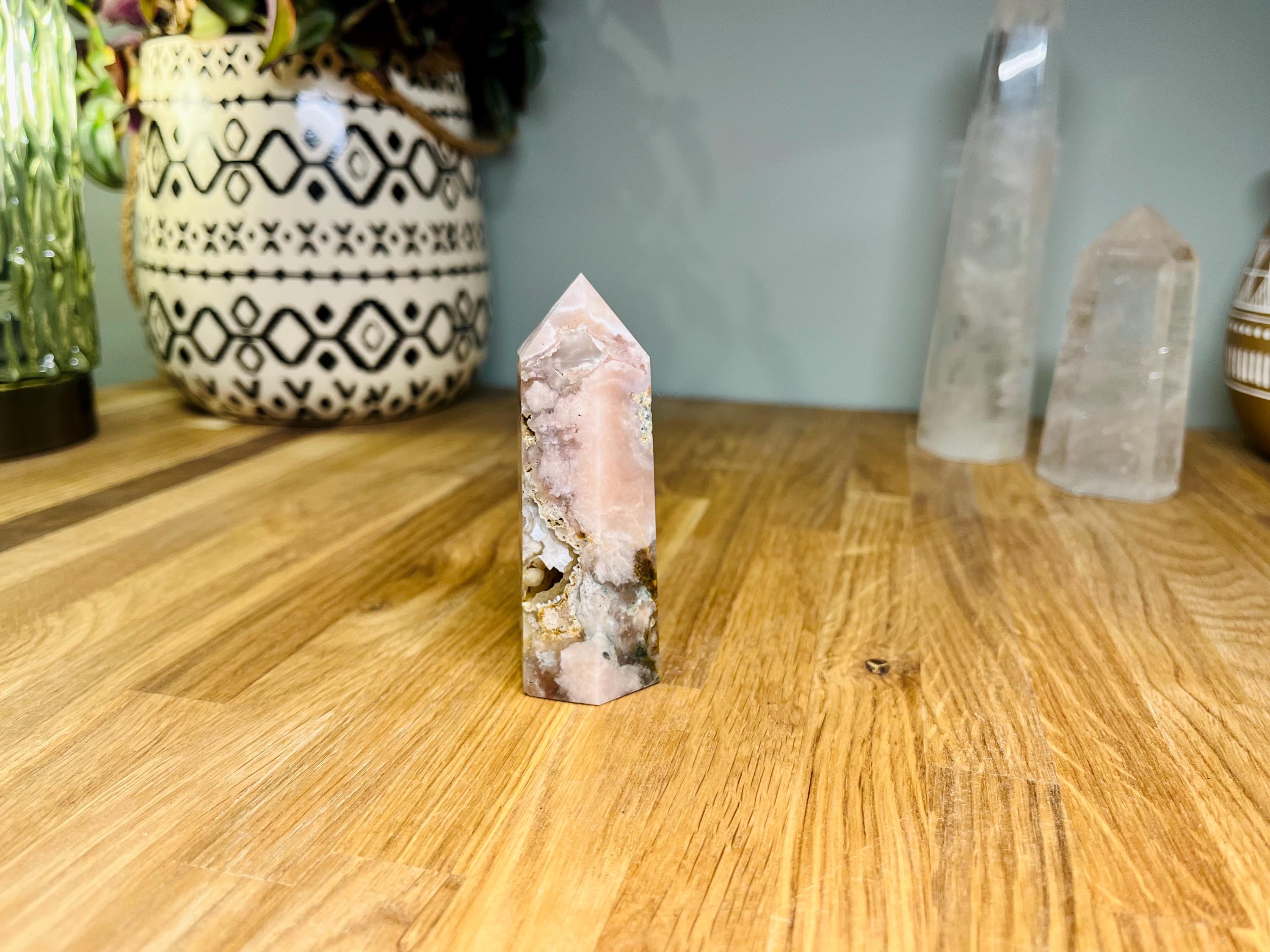 ピンクアメジストフラワーアゲートタワー：天然ヒーリングクリスタル