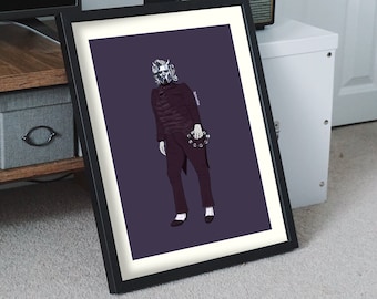 Pode incluir: Uma ilustração digital de uma pessoa usando uma máscara preto e branco e um terno roxo segurando um pandeiro. O fundo é roxo.