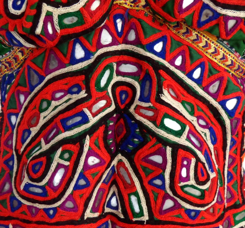 Backless Mirror Work Top Hippie Gypsy Gujarati Gamthi Blouse-Kutch Embroidery-Rabari Work Banjara Bohemian Women/'s Long Navratri Blouse