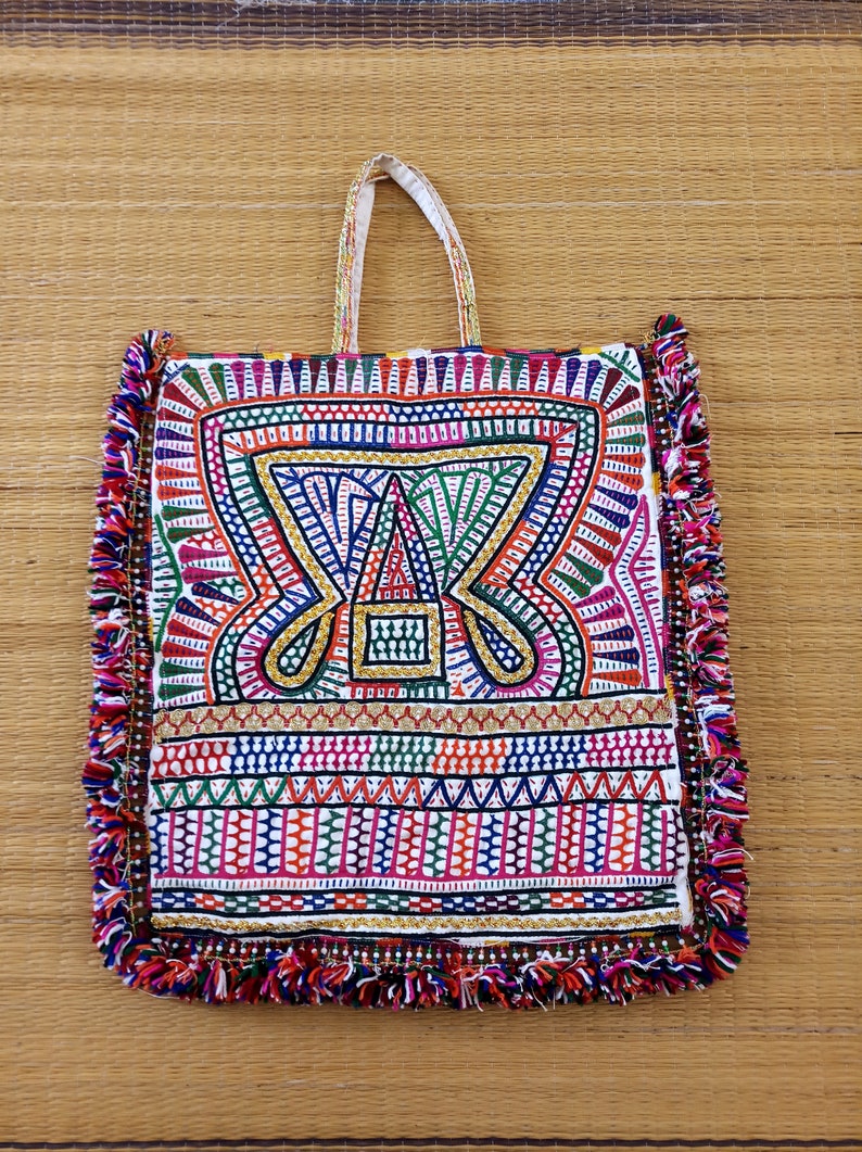 Kutchi Handcraft Vintage Theli Bag Vintage Traditional Indian Boho Hippie Embroidered Theli Bag Cotton Handmade Multicolored Banjara Bag