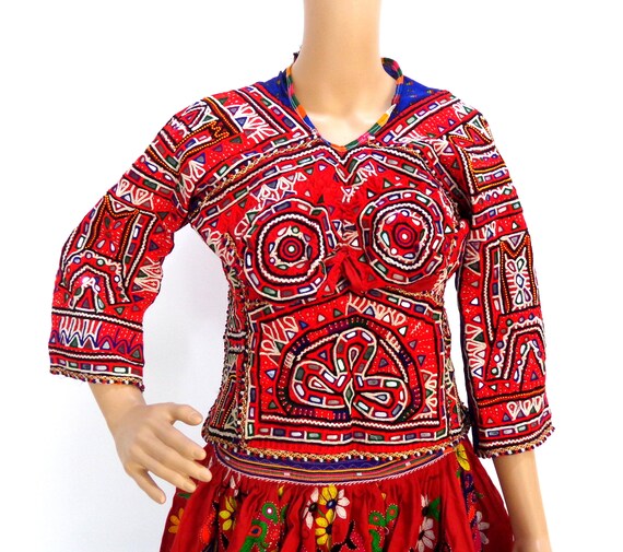 Backless Mirror Work Top Hippie Gypsy Gujarati Gamthi Blouse-Kutch Embroidery-Rabari Work Banjara Bohemian Women/'s Long Navratri Blouse