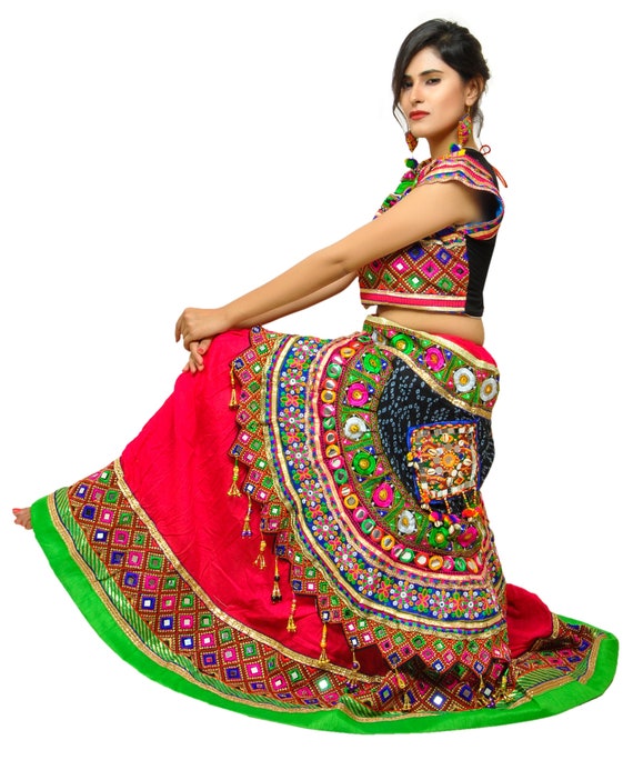 mirror work chaniya choli for navratri