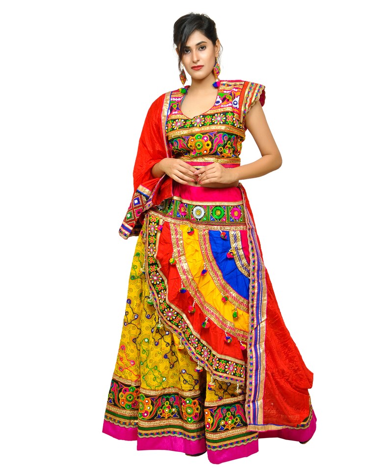 choli dikhaiye choli