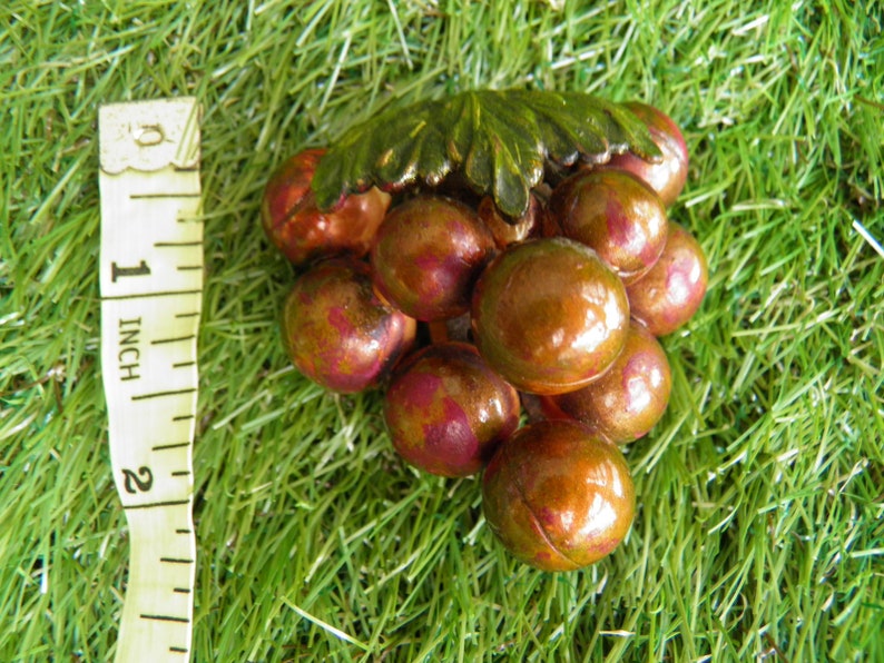 VINTAGE Golden grapefruit plant pin hand painted embellished with a gold back brooch.