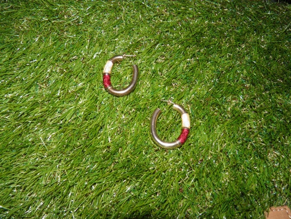 VINTAGE Golden hoops with red pearly paint and rea