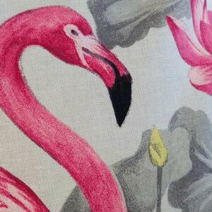 Housse de coussin flamant rose, fleur de lotus image 4