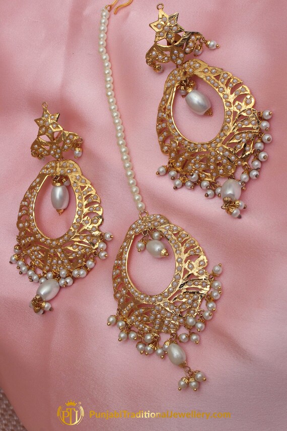 Golden Jadau Pearl Earring Tikka Set By Punjabi Traditional Etsy