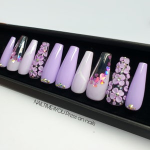 FLOWER POWER Press on nails, purple nails, coffin nails