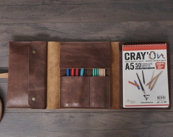 Couverture de carnet de croquis en cuir - A5, 8,5x5,5 cadeaux d’artistes personnalisés. Carnet de croquis en cuir rechargeable. cadeau pour peintre, Bullet Journal