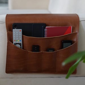 Fernbedienung Tasche, Leder Sofa Armlehne Organizer, Leder Sessel Organisator, Sofa Armlehne Caddy, Sofataschen.