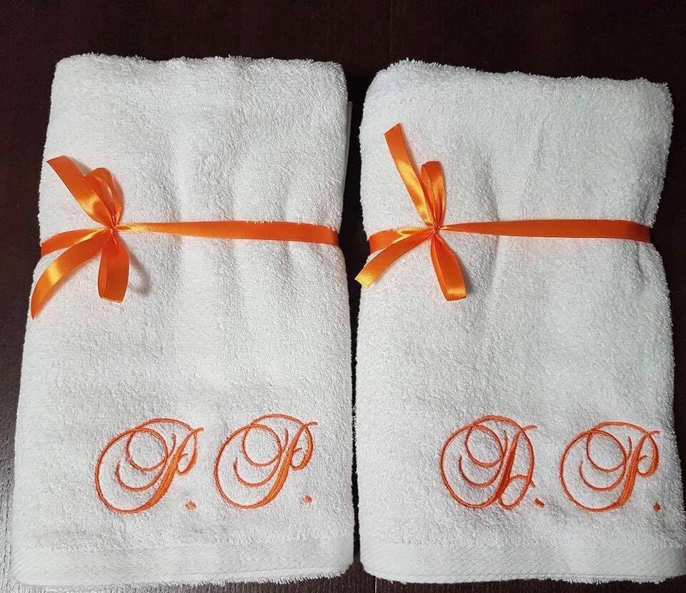 Toalla de baño bordada hecha a mano algodón regalo de San | Etsy