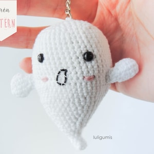 Crochet ghost amigurumi pattern ghost crochet pattern crochet keychain pattern Halloween amigurumi pattern Halloween crochet pattern