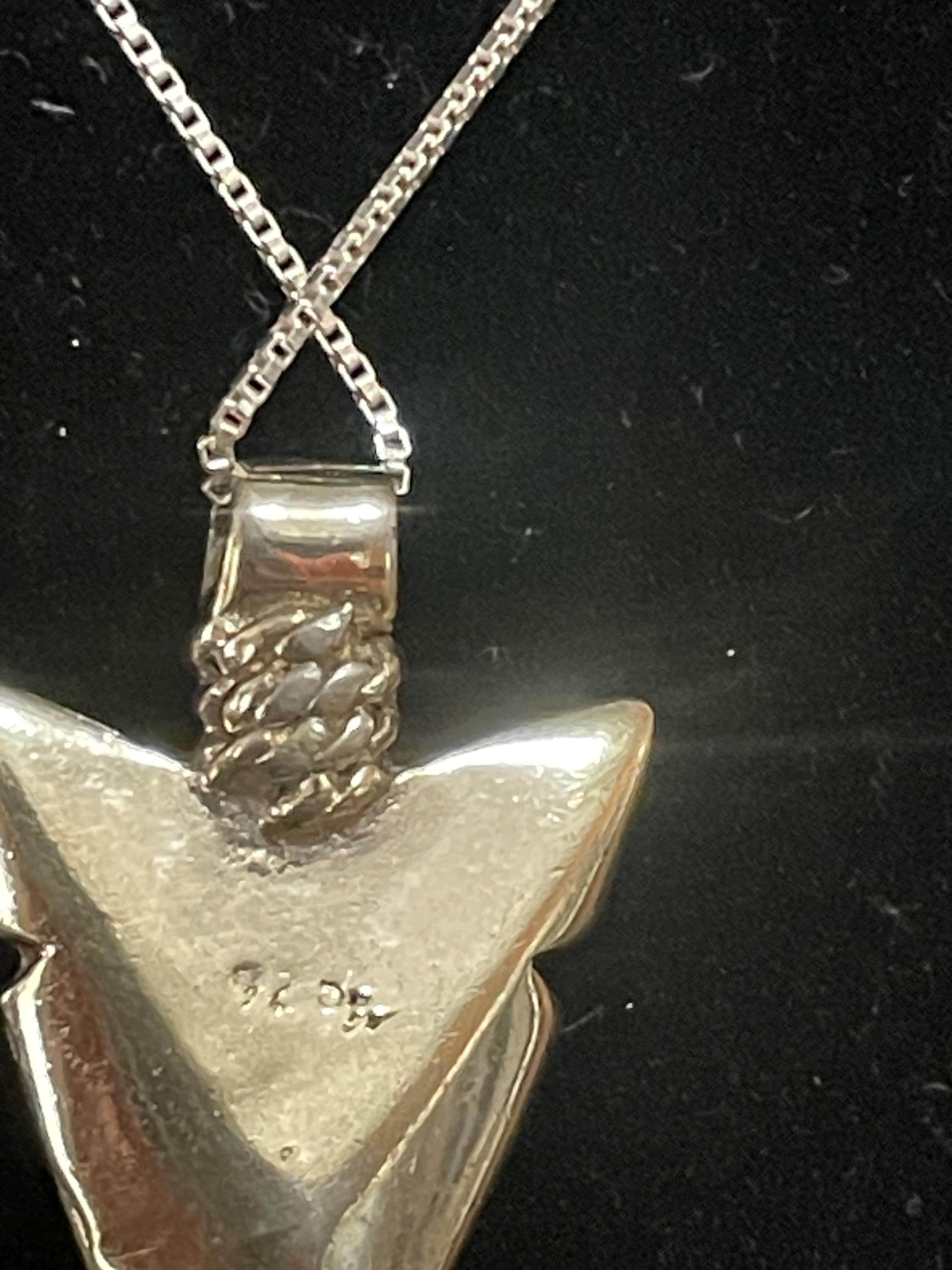 Vintage TURQUOISE Chip Inlay Sterling Silver ARROWHEAD Pendant/Charm NECKLACE Sterling Silver Arrowhead with Turquoise Necklace main image 2