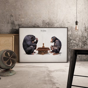 Può includere: Un'illustrazione in bianco e nero di due scimpanzé che giocano a scacchi. Il titolo dell'illustrazione è "The Pawns".