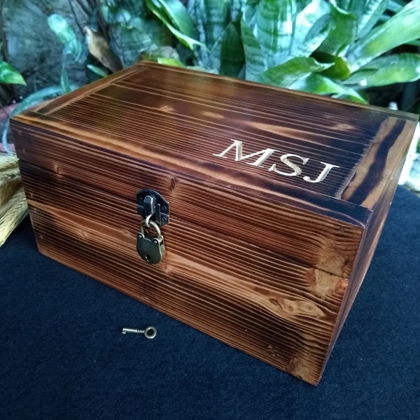 Personalized Wooden Box with Lock,  Mens Valet Box Gift for Him, Keepsake Box Engraved Mens Jewelry Box, Memory Box with Lock