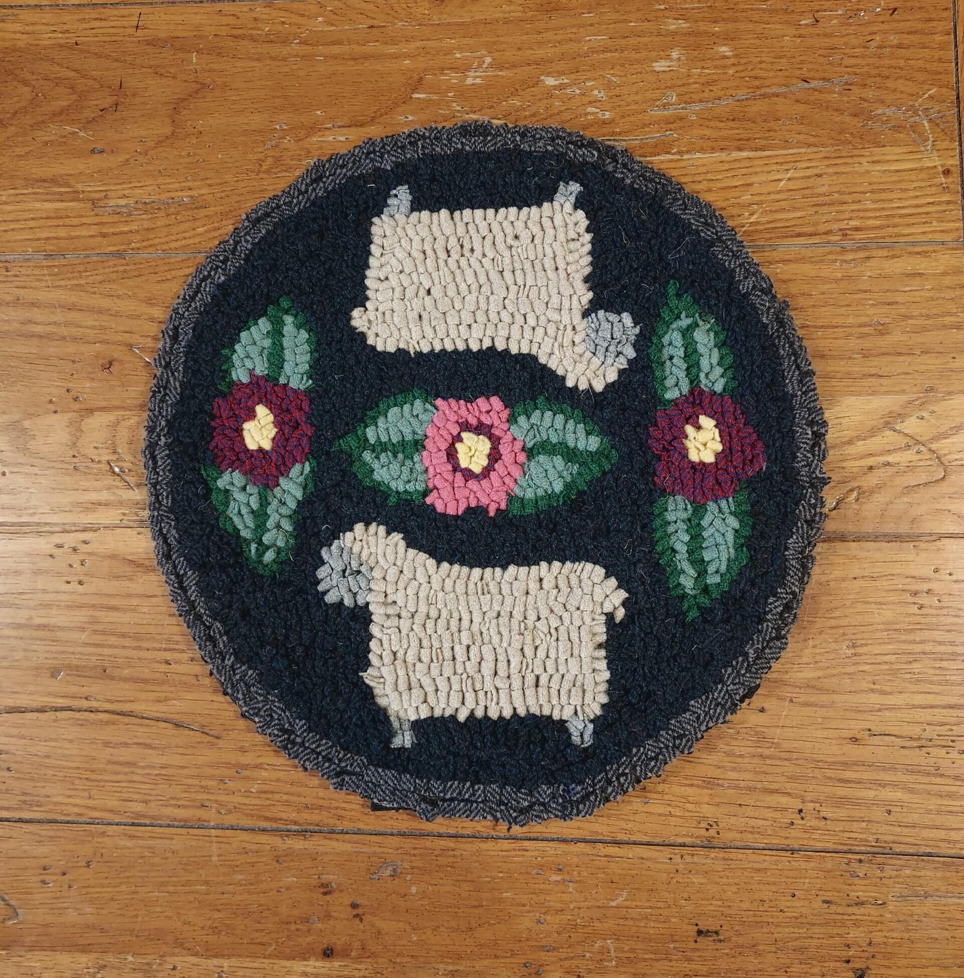 Sheep With Posies 12 Inch Round Original Hand Hooked Rug - Etsy