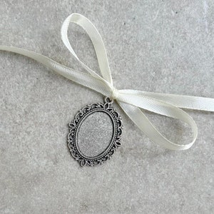 Silver Oval Wedding Bouquet Photo Charm: Memorial Keepsake