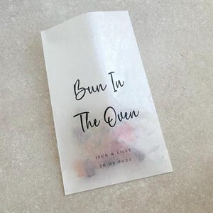 あらゆるデザインのパーソナライズされたグラシン紙製スイーツバッグ | クッキーバッグ | キャンディバッグ | 愛は甘い | 甘い結末 | ウェディングケーキバッグ | ベビーシャワー