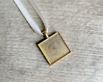 Gold Square Wedding Bouquet Memory Photo Charm | Wedding Bouquet Memorial Charm | Button Hole | Bride