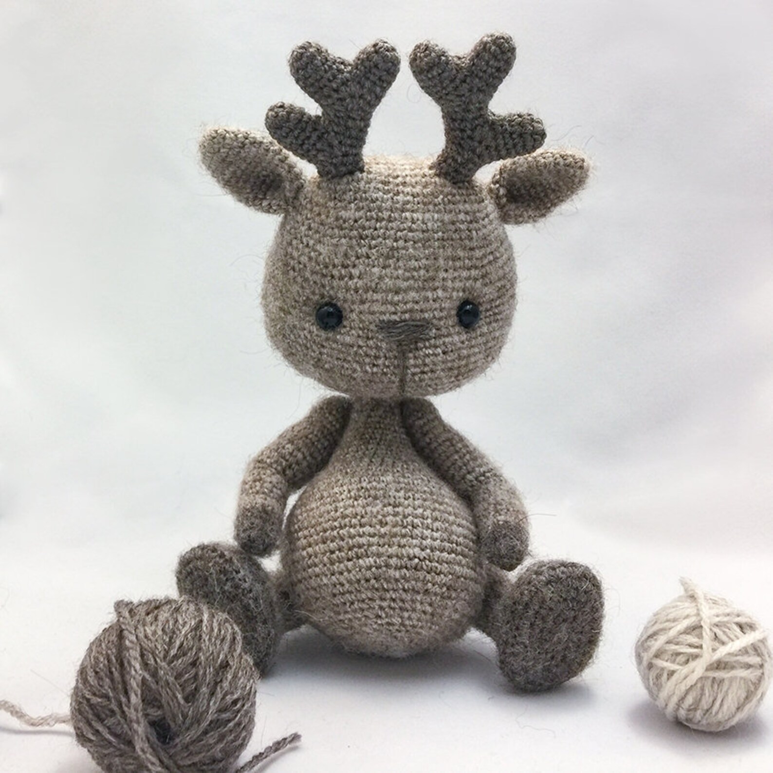 связанные игрушки. игрушки из тонкой пряжи. мир вязаных игрушек. интересные вязаные игрушки. связанные игрушки.