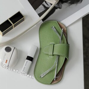 Custodia per occhiali in pelle pieno fiore di alta qualità: accessorio protettivo ed elegante per occhiali o occhiali da sole