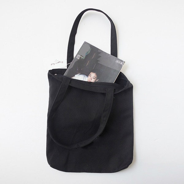 Minimalist Cotton Tote Bag with Secure Zip Closure  Available in Black and White Canvas Versatile and Durable Ideal for Daily Use and Gifts