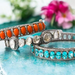 Brazalete Polki de diamantes hecho a mano: plata de ley, coral y apatita.