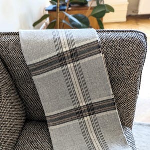 Magnificent Shawl - Plaid 100% Baby-Alpaca handwoven | Ultra soft and warm | Size 130x180cm | Light grey with brown stripes