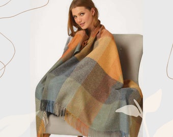 Luxury blanket in 100% Alpaca-Peruvian, Alpaca | Handcrafted jacquard woven plaid | Gray, Blue&Brown, Tabaco Tones | 130x180cm