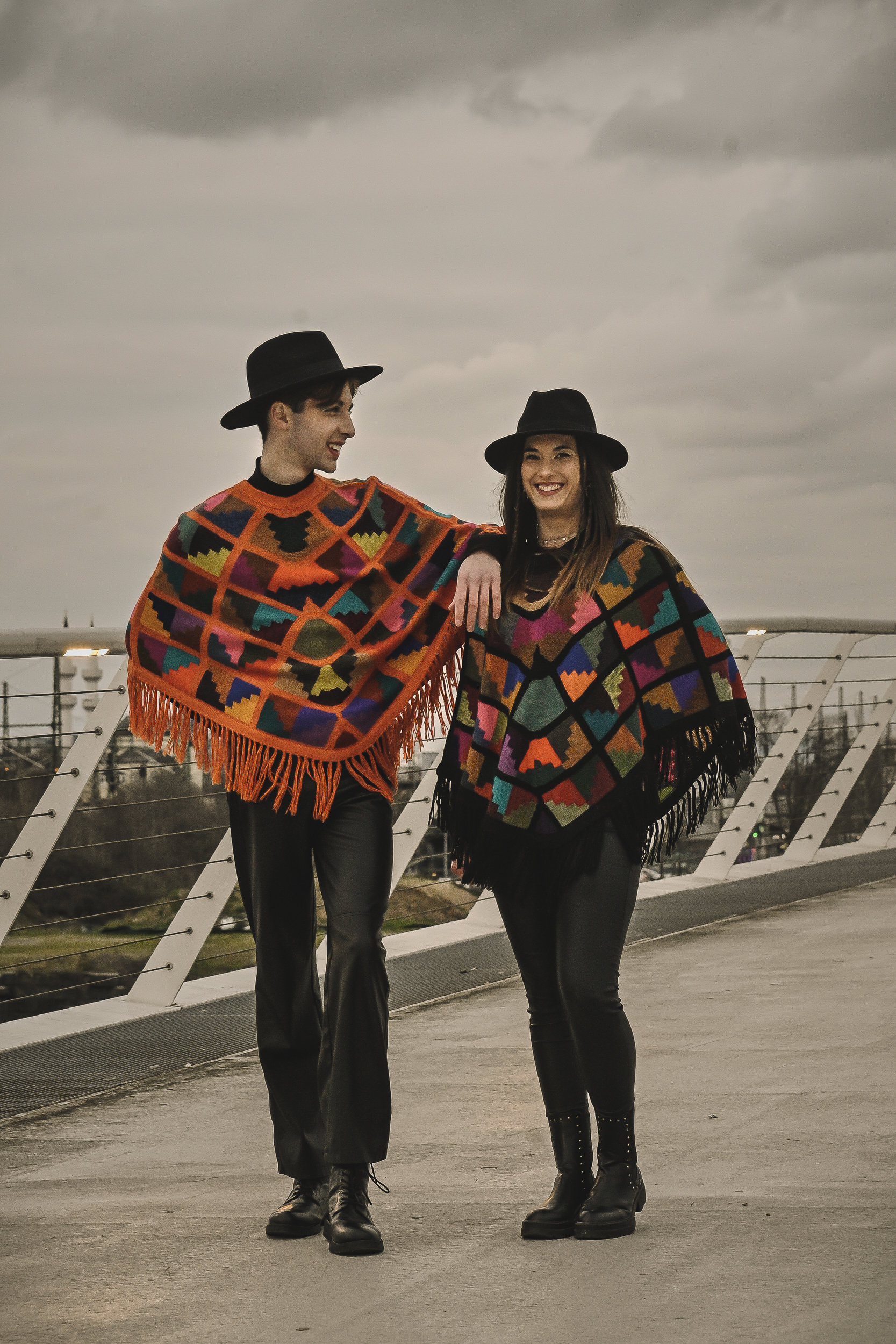 Poncho Uomo 100% Baby Alpaca - Commercio Equo E Solidale Con Cappuccio