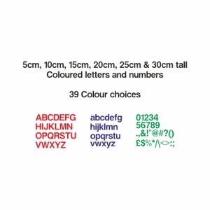 Pegatinas de letras y números de vinilo adhesivo multicolor, adecuadas para uso en interiores y exteriores. 39 colores disponibles.