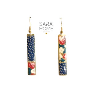 Japanese flower collection, Long rectangle gold-plated earrings in dark blue and red floral Washi paper