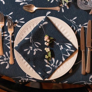 Celina Digby Luxury Modern Festive Christmas Napkin Set, Beautiful Quality Thick Linen-Feel Fabric, Mistletoe Navy Blue, in Sets of 4 or 6
