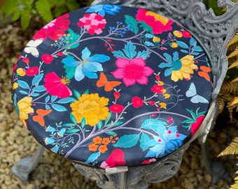 Round / Circular Water-Resistant Cushion Seat Pads 38cm 15" Diameter for Bistro & Wrought Iron Chairs, Midsummer Night Floral Flower Design