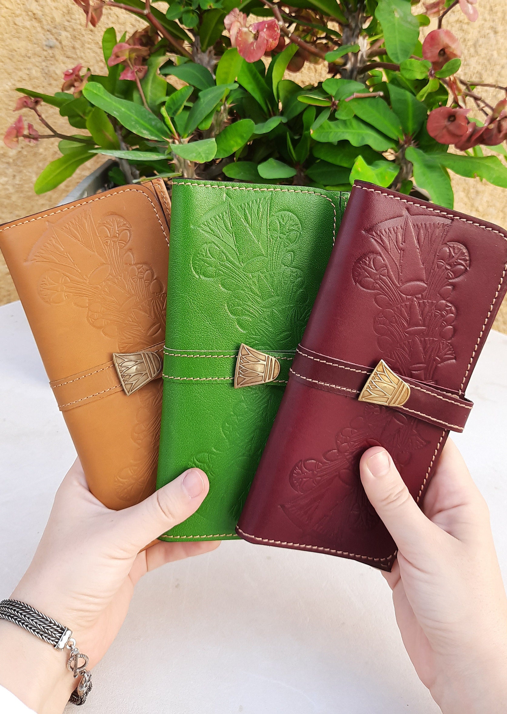 Lotus Flowers And Leaves Womens Genuine Leather Wallet Zip Around Wallet Clutch Wallet Coin Purse 