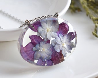Medallion with hydrangea. Blue pressed hydrangea flower necklace Hydrangea Pendant in resin