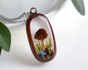 Resin Terrarium Necklace with Mushroom Moss: Fungi Botanical Mushroomcore Fairy Woodsy Northwoods Boreal Jewelry Wood Pendant