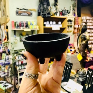 Mini Cast Iron Cauldron Set