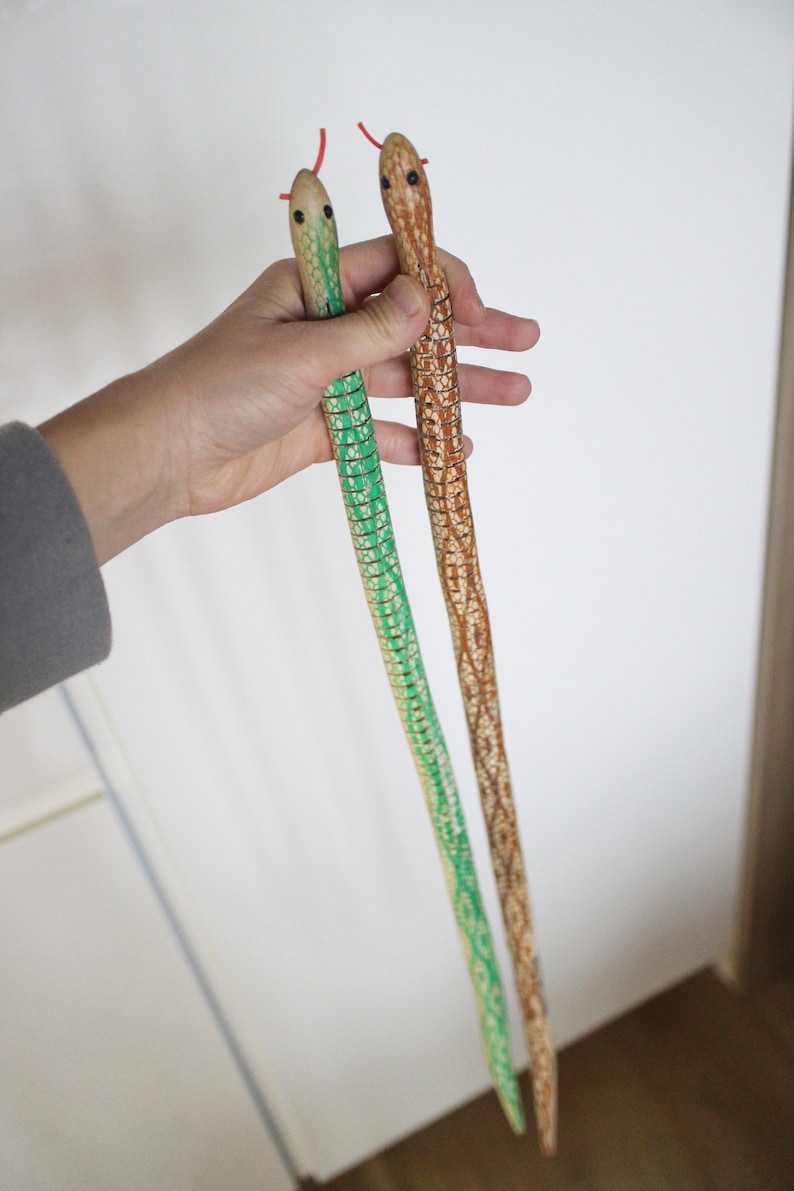 Handmade Flexible Wooden Snake Toy: Wiggly Garden Decor (23/35 Inch) image 3