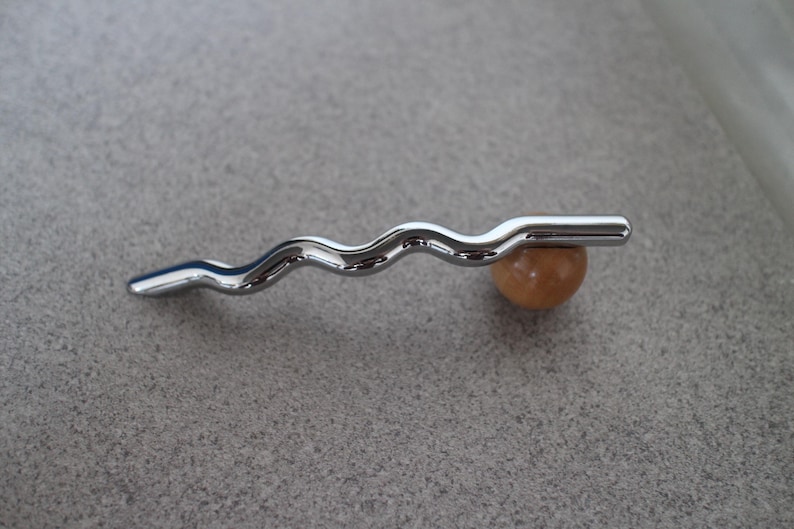 Pomelli rotondi in legno massello con finitura: maniglie per cassetti in legno naturale immagine 1
