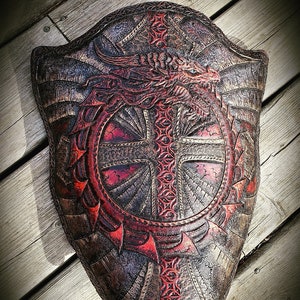 The Ouroboros Shield – Relic of the First Quest